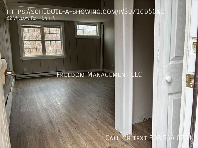 Building Photo - 62 Willow Rd