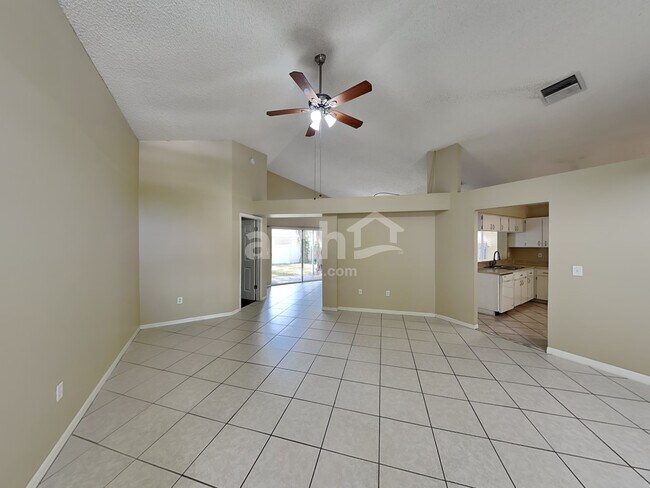 Building Photo - 1821 Rudder Dr