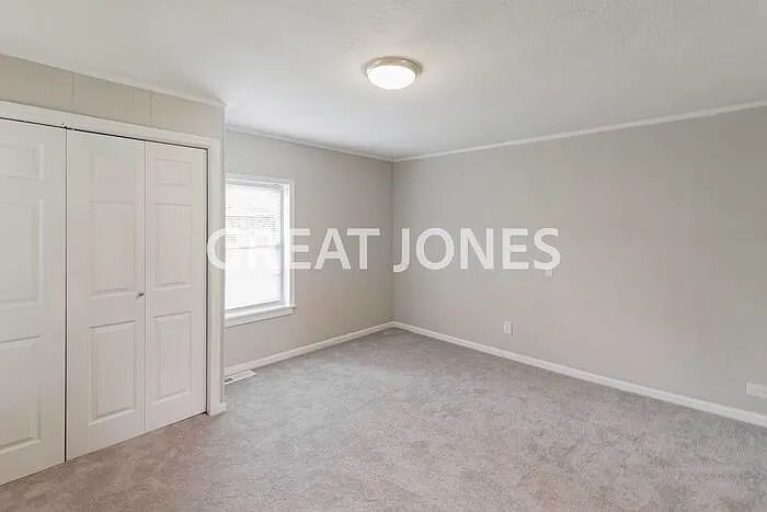 Building Photo - 506 7th Ave SW