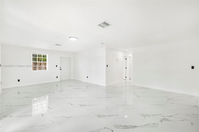 Building Photo - 10520 SW 160th St