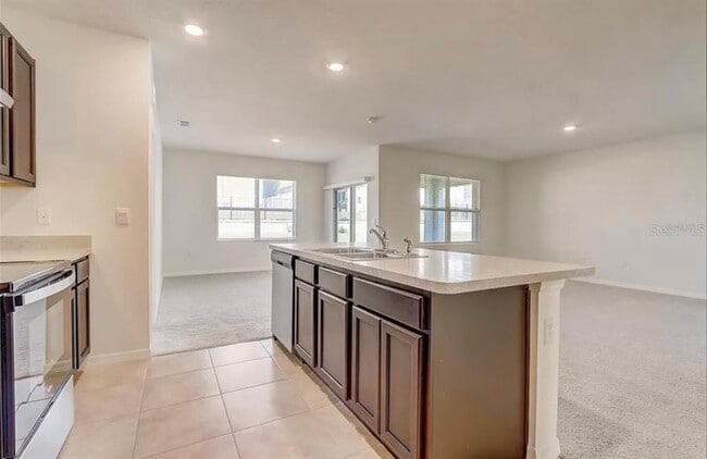 Building Photo - 292 Sofia Ln