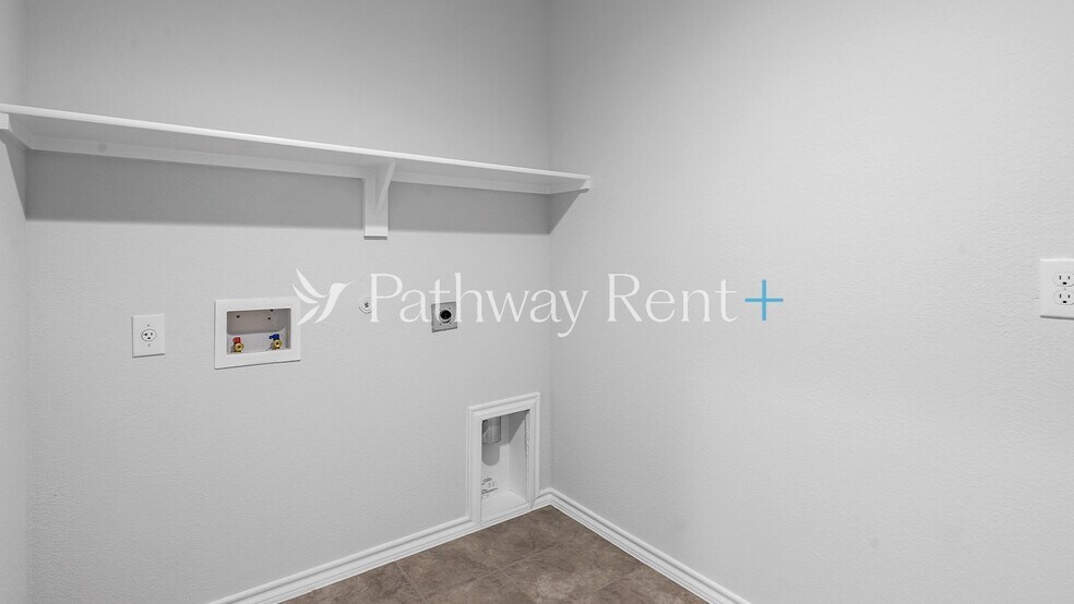 Building Photo - 8504 Hollymead Ln