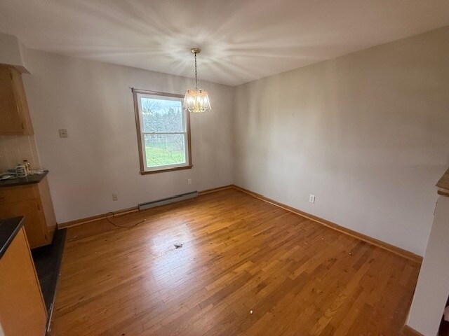 Building Photo - 880 N Huntington St