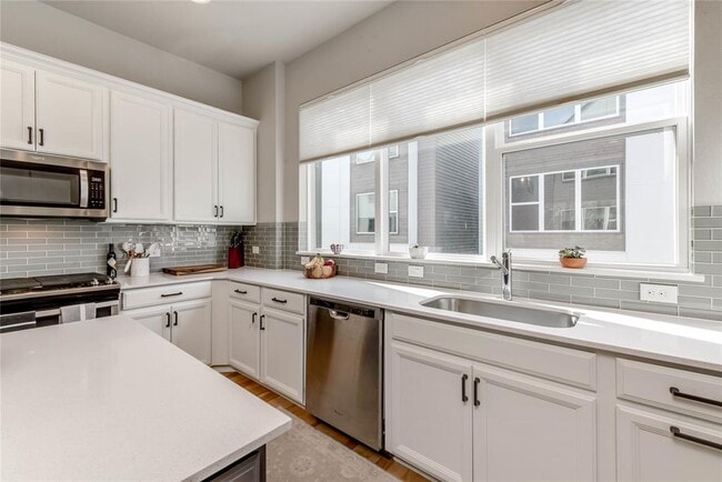 Building Photo - 1405 Hyde St