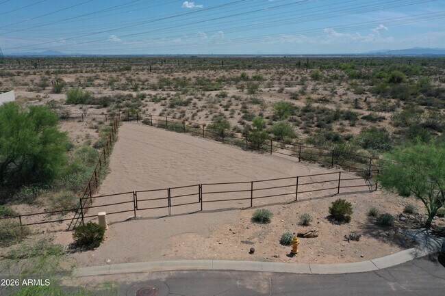 Building Photo - 12198 E Doubletree Ranch Rd