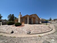 Building Photo - 3228 Mountain Ridge Dr