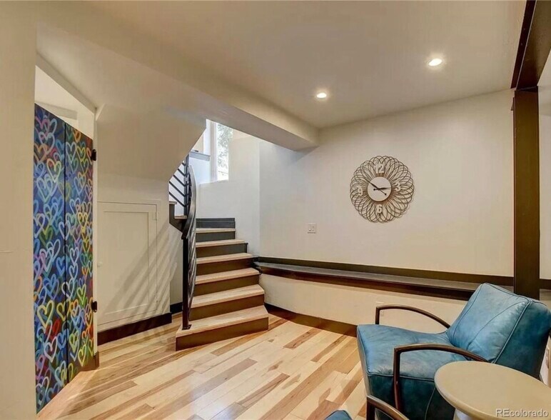 Building Photo - 2126 Grove St