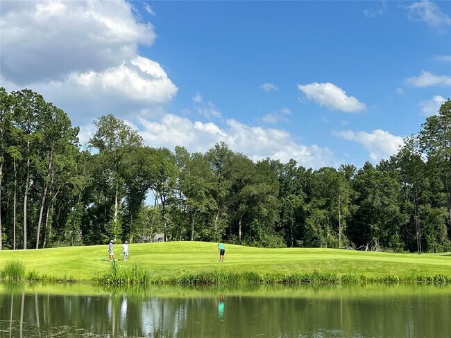 Building Photo - 21817 Enchanted Rock Dr N