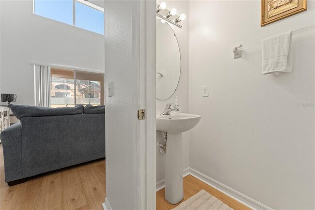 Building Photo - 1031 Solana Cir