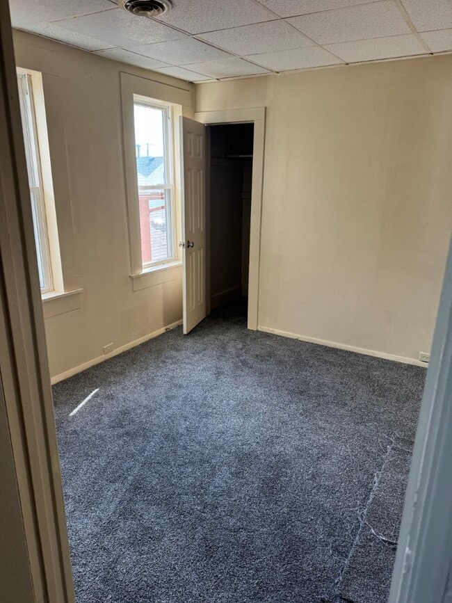 Building Photo - 1023 Pearl St