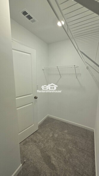 Building Photo - 6158 Wayburn St