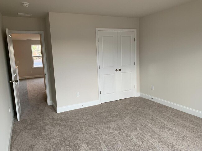 Building Photo - 2445 Bent Oak Rd