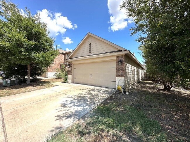 Building Photo - 1453 Treeta Trail