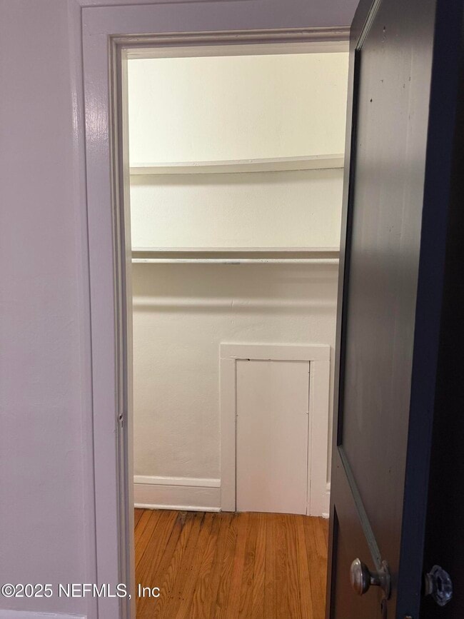 Building Photo - 3201 RIVERSIDE Ave