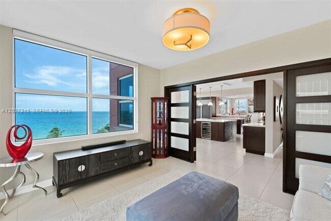 Building Photo - 2110 N Ocean Blvd