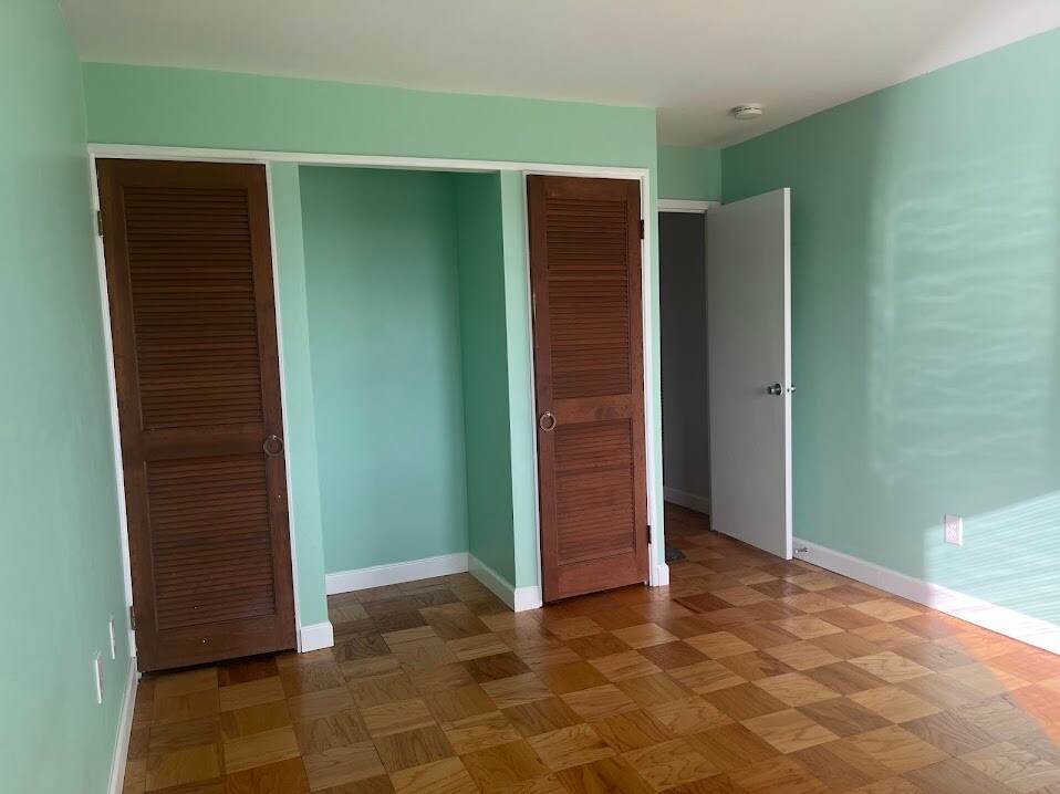 Secondary Bedroom - 3101 S Manchester St
