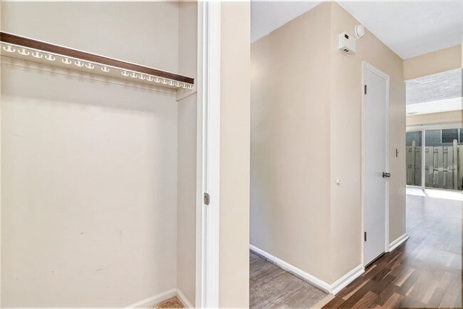 Building Photo - 403 Southway Garden Rd