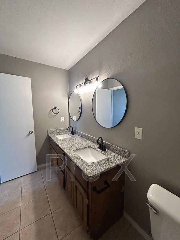 Building Photo - 1598 Tolleson Loop