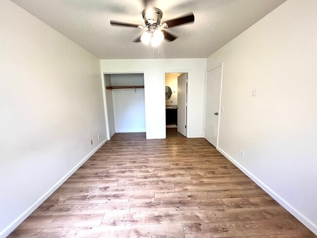 Building Photo - Fairway Terrace | Ground Floor 1BR/1BA Condo – Comfortable Island Living
