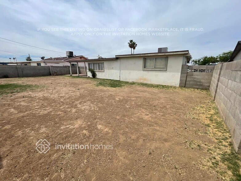 Building Photo - 8831 N 37th Dr