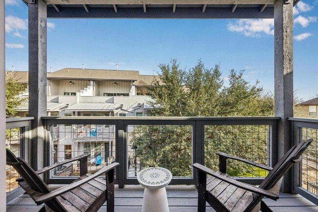 Building Photo - 2520 Bluebonnet Ln