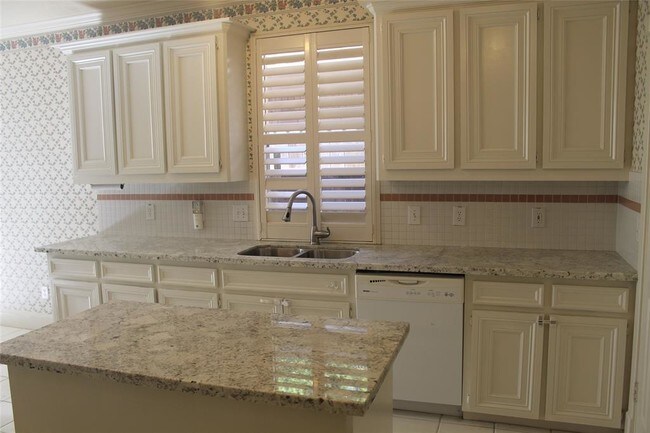 Building Photo - 1314 Parkway Ct