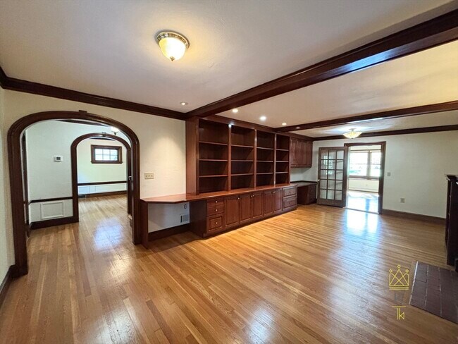 Building Photo - 33 Clearwater Rd