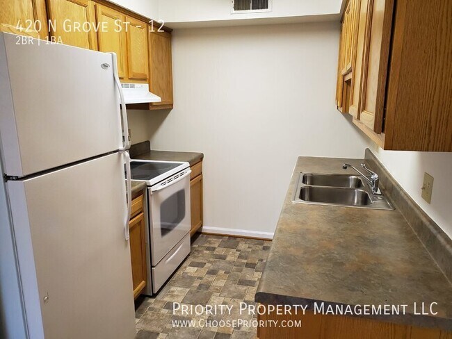 Building Photo - 420 N Grove St