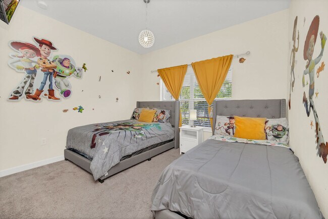 Building Photo - 8992 Stinger Dr