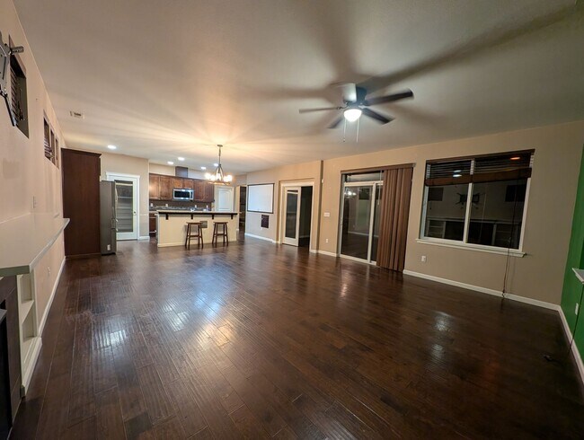 Building Photo - Almost 2500 SQ Feet of Space for ALL of your needs! Avail for Rent in Bremerton!