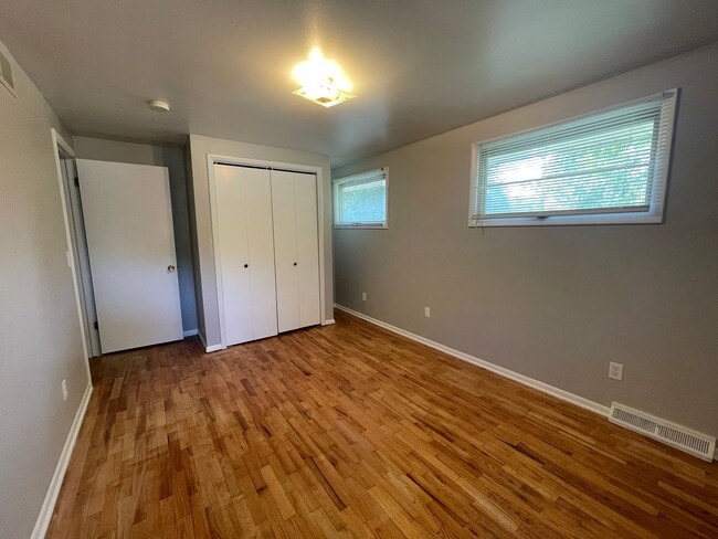 Building Photo - Spacious 2 Story in Portage