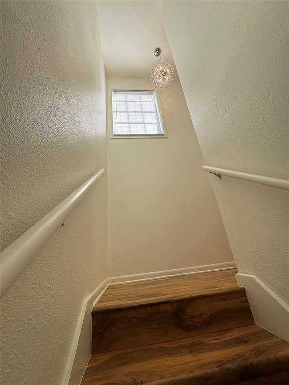 Building Photo - 4701 Sagebrush Cir