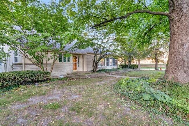 Building Photo - 202 W Indiana Ave