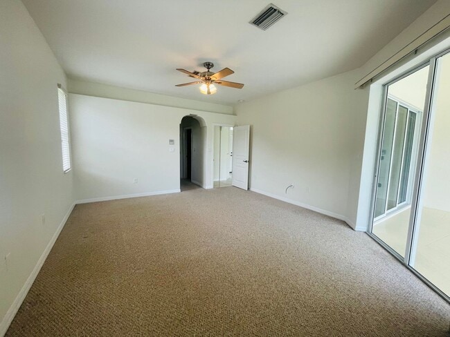 Building Photo - Beautiful and Spacious Rotonda West POOL home.
