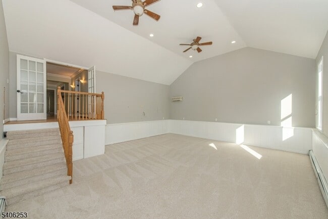 Building Photo - 414 Mineral Springs Dr