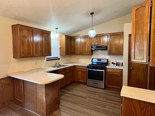Building Photo - Cozy 3-Bed 2-Bath in Edmond