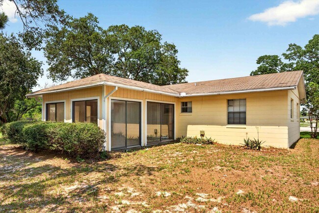 Building Photo - 328 Palos Ct