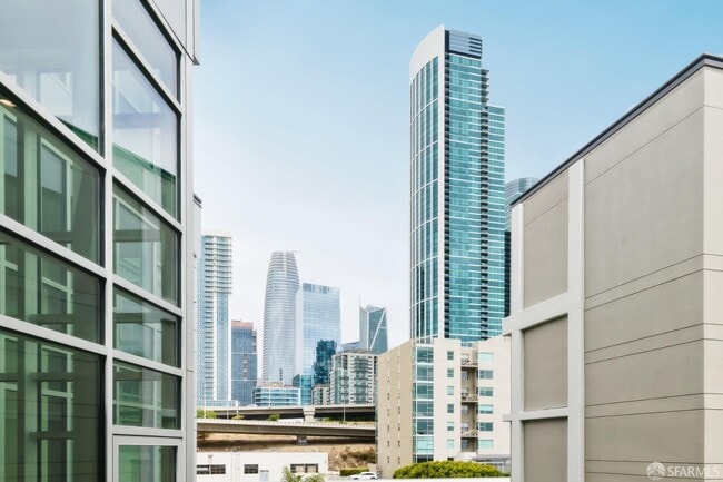 Building Photo - 200 Brannan St
