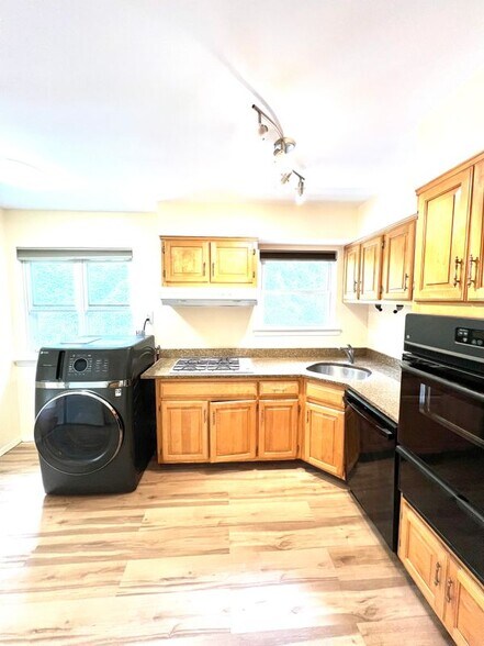 Building Photo - 35 Broadway, 2