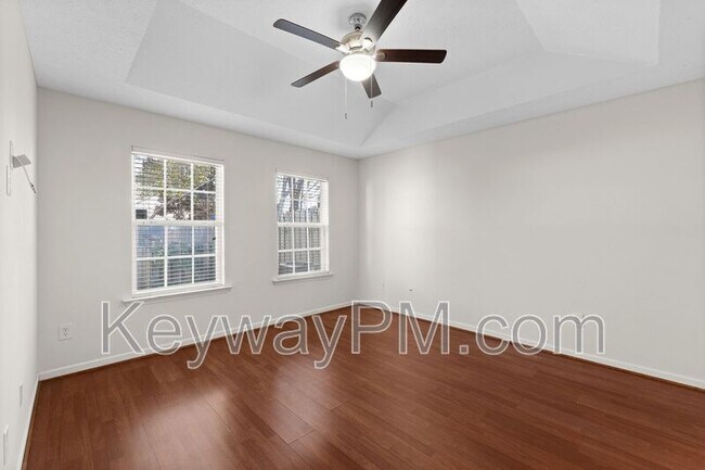 Building Photo - 189 Satomi Way