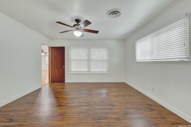 Building Photo - 146 Cardinal Dr