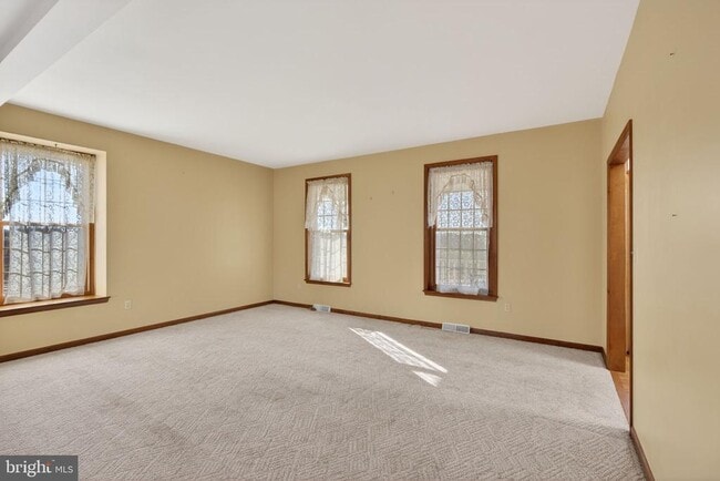 Building Photo - 5289 PA-309