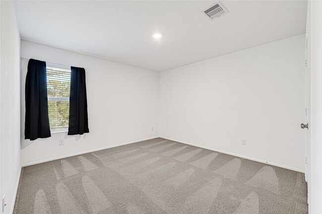 Building Photo - 1922 Ballesteros St