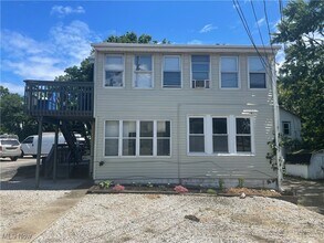 Building Photo - 1365 East Ave