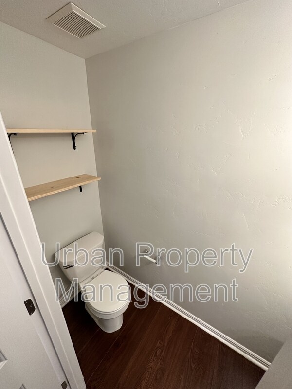 Building Photo - 11467 Open View Ln