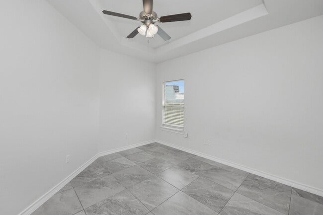 Building Photo - 7225 Sylvia Plath Dr