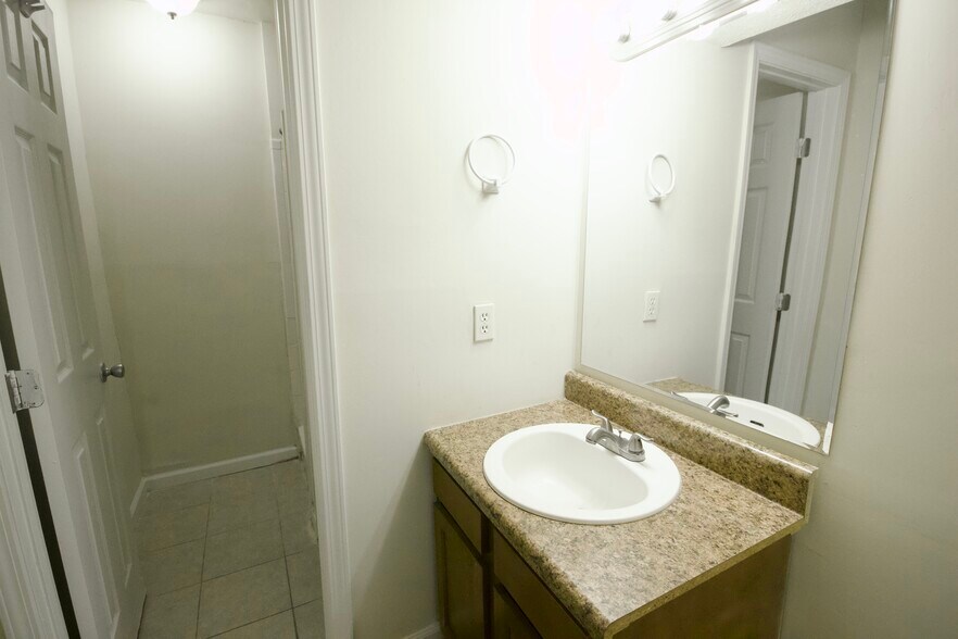 Building Photo - 164 Scandia Cir