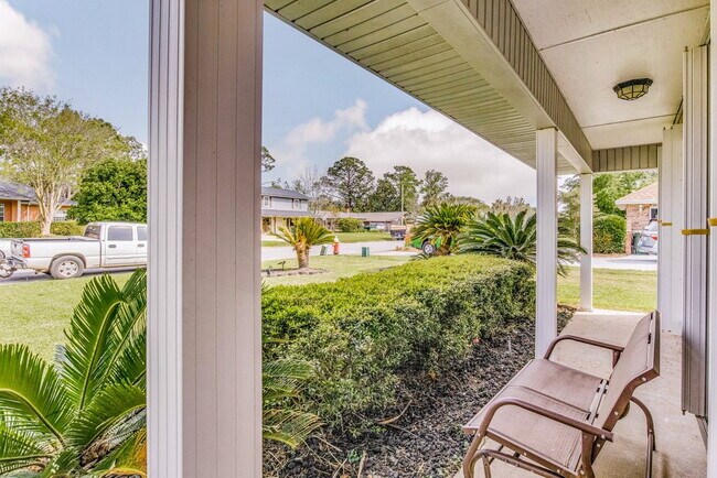 Building Photo - Available first week of May!