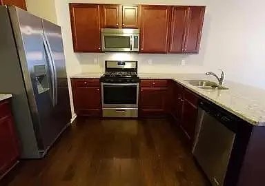 Building Photo - 3524 Castleberry Village Cir