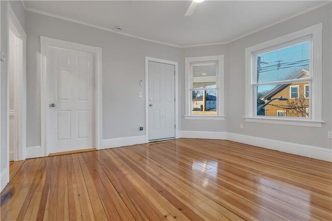 Building Photo - 382 Orms St